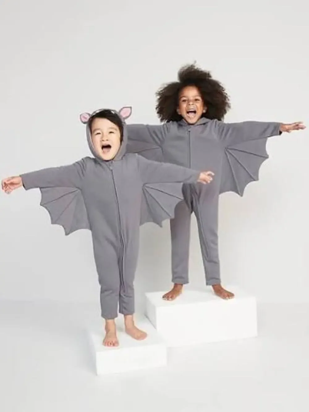 Old Navy Unisex Youth Matching Bat One Piece Fleece Costume Gray Size XS / 5T